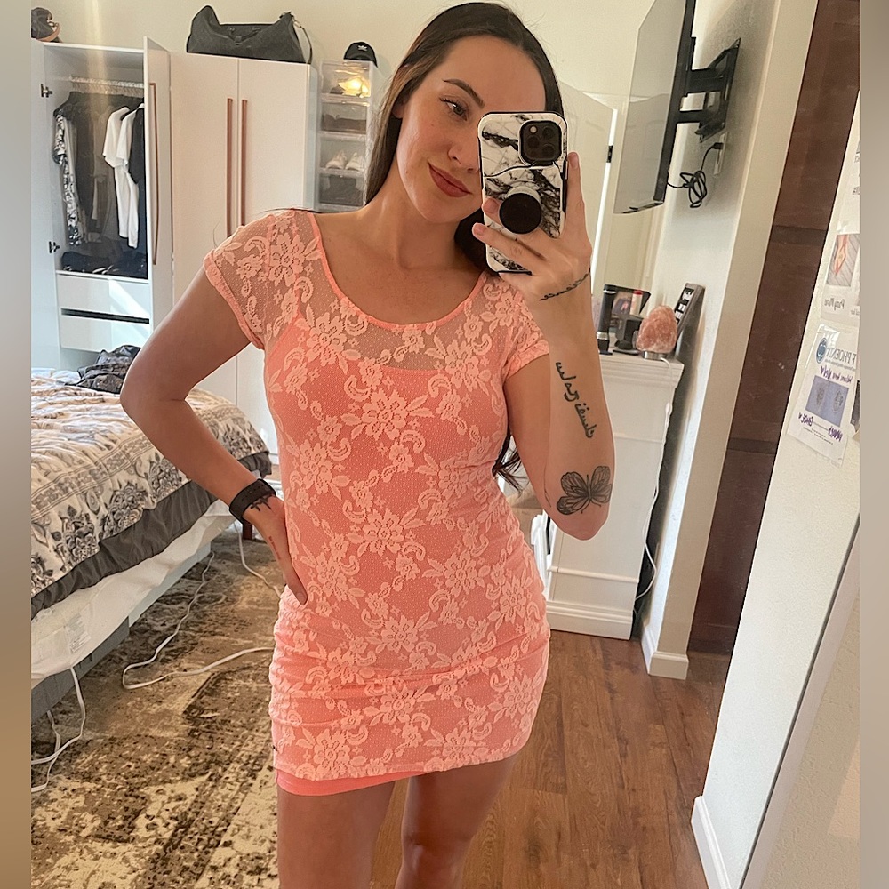 HOLLISTER LACE DRESS- M